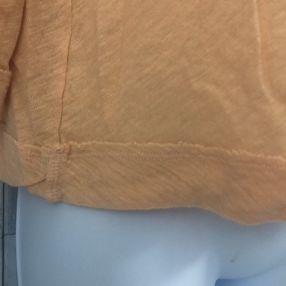 We The Free Linen Blend Raw Trim Top Small - Picture 2 of 8